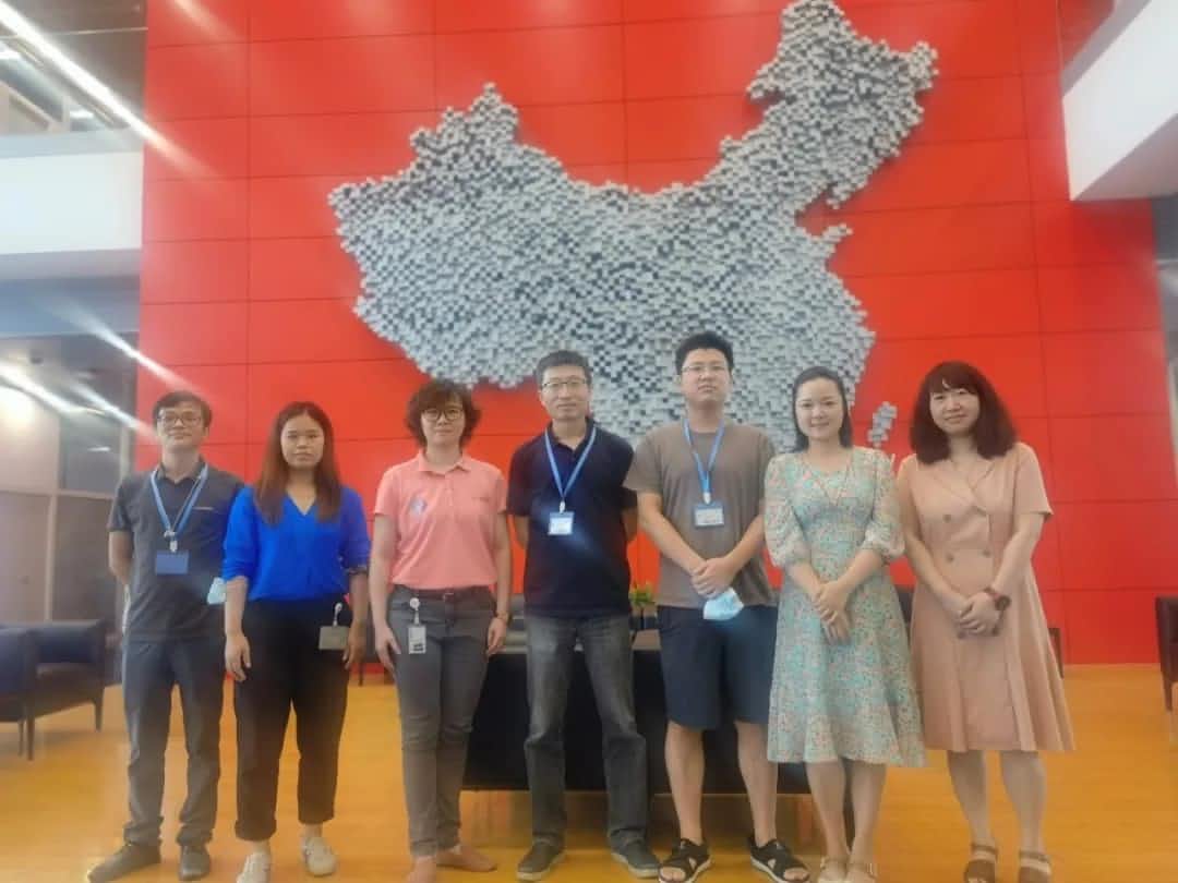 AutoChips��ϯ���չ�������һ����ò����й� ˫������һ����ǿ���������